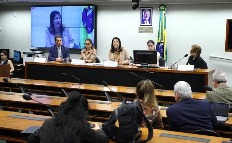 75% da Cegueira É Evitável: Especialistas Apontam Crise de Acesso e Subfinanciamento no SUS