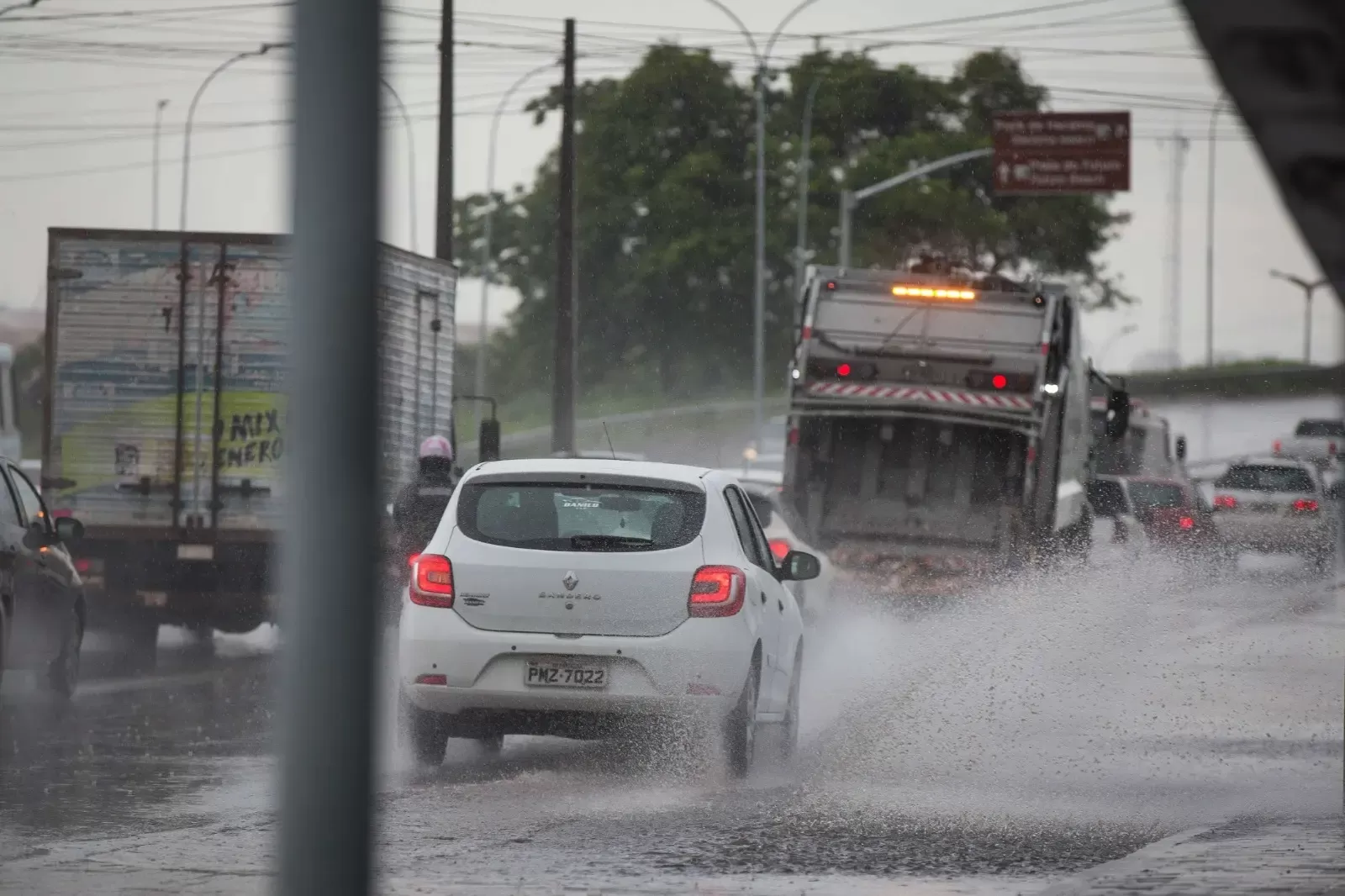 Alerta de Chuvas Intensas e Raios no Ceará: Fique Atento até Segunda-feira (9)