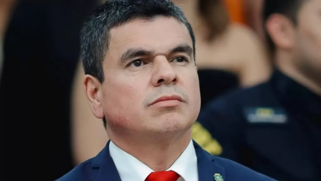 Análise Política: Chagas Vieira Compara Ciro a Wagner e Projeta Vitória de Elmano no 1º Turno