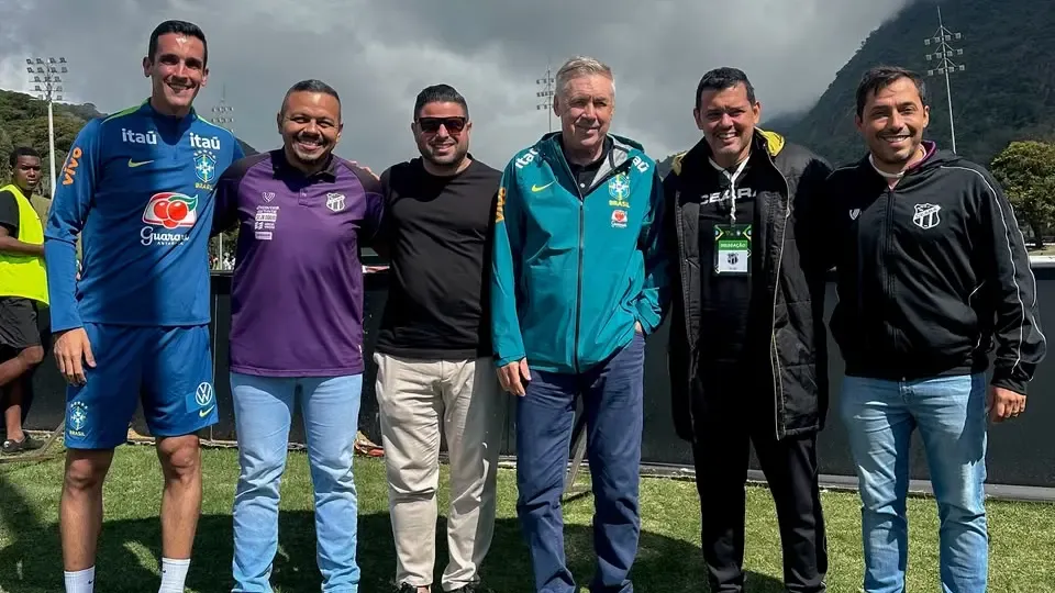 Ancelotti elogia base do Ceará em visita