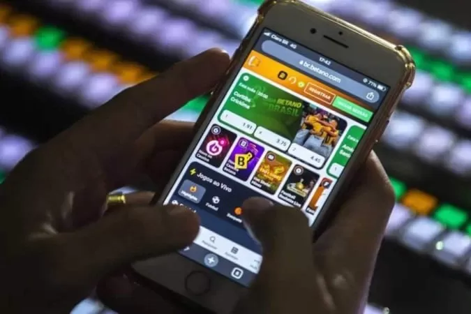 Apostas Online: A Nova Principal Causa de Dívidas no Brasil, Superando Juros e Crédito