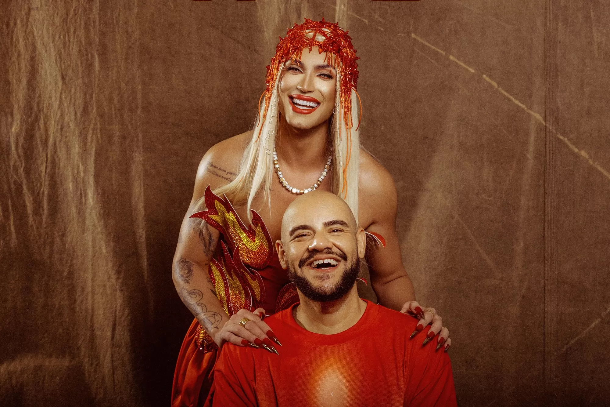 Aretuza Lovi e Gominho Lançam Single Carnavalesco em Homenagem à Amizade