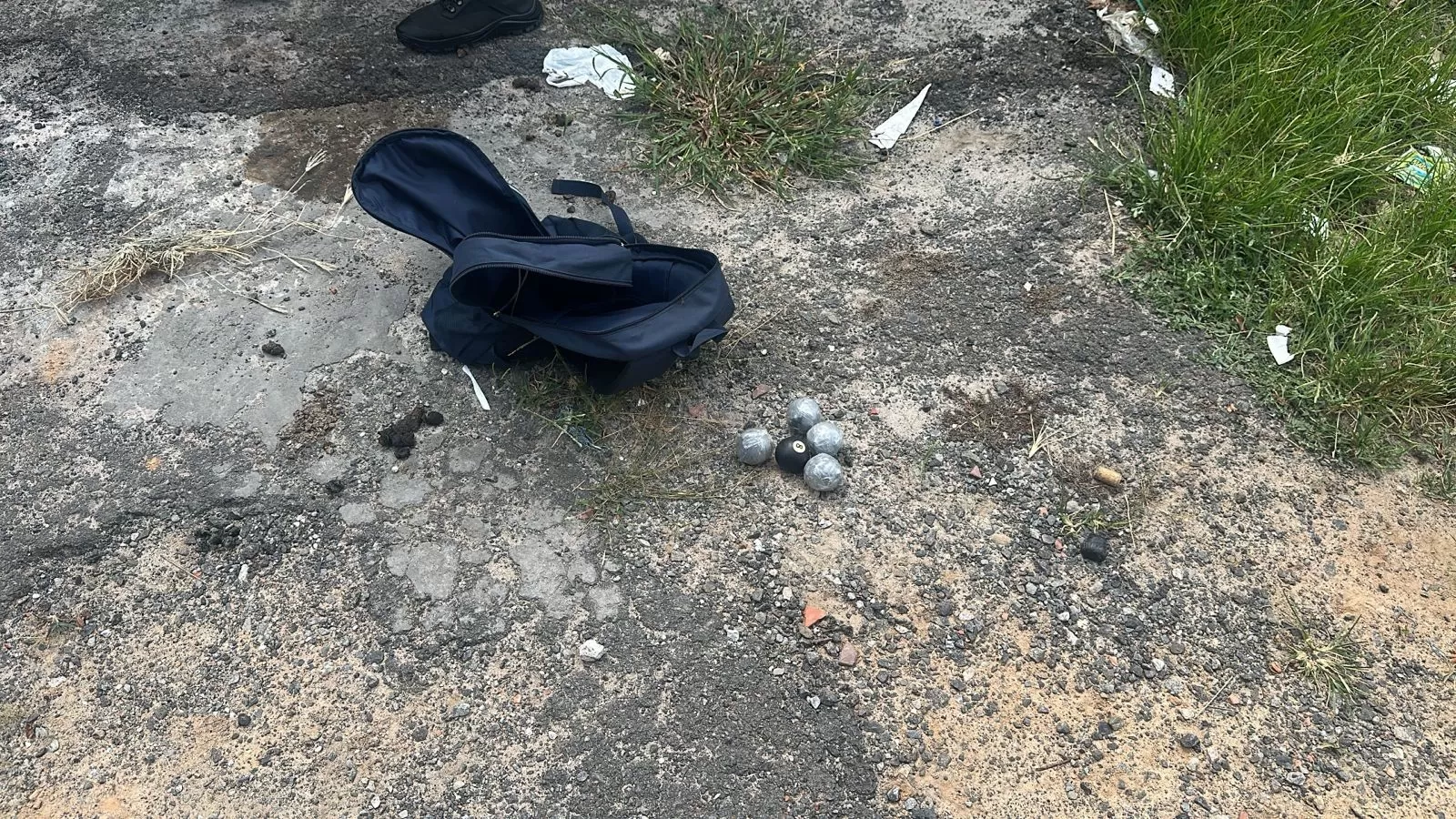 Artefatos Explosivos Apreendidos com Torcida Organizada em Salvador