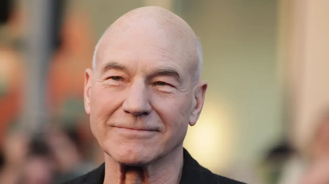 Ator Patrick Stewart, o Professor Xavier de 'X-Men', perde a vida aos 86 anos nos Estados Unidos