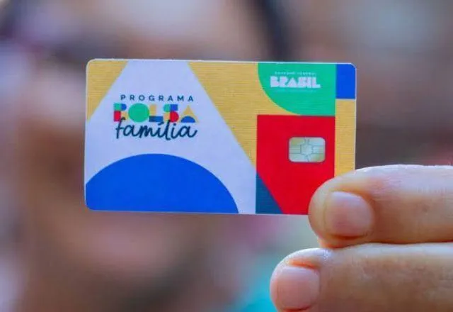 Bolsa Família: reajuste de outubro começa a ser pago na próxima semana