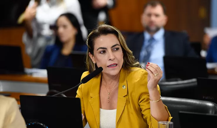 Câmara aprova projeto que endurece punição a agressores que ameaçam mulheres da prisão