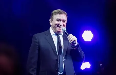 Câmara de Fortaleza pede suspensão de show de Amado Batista por denúncias graves