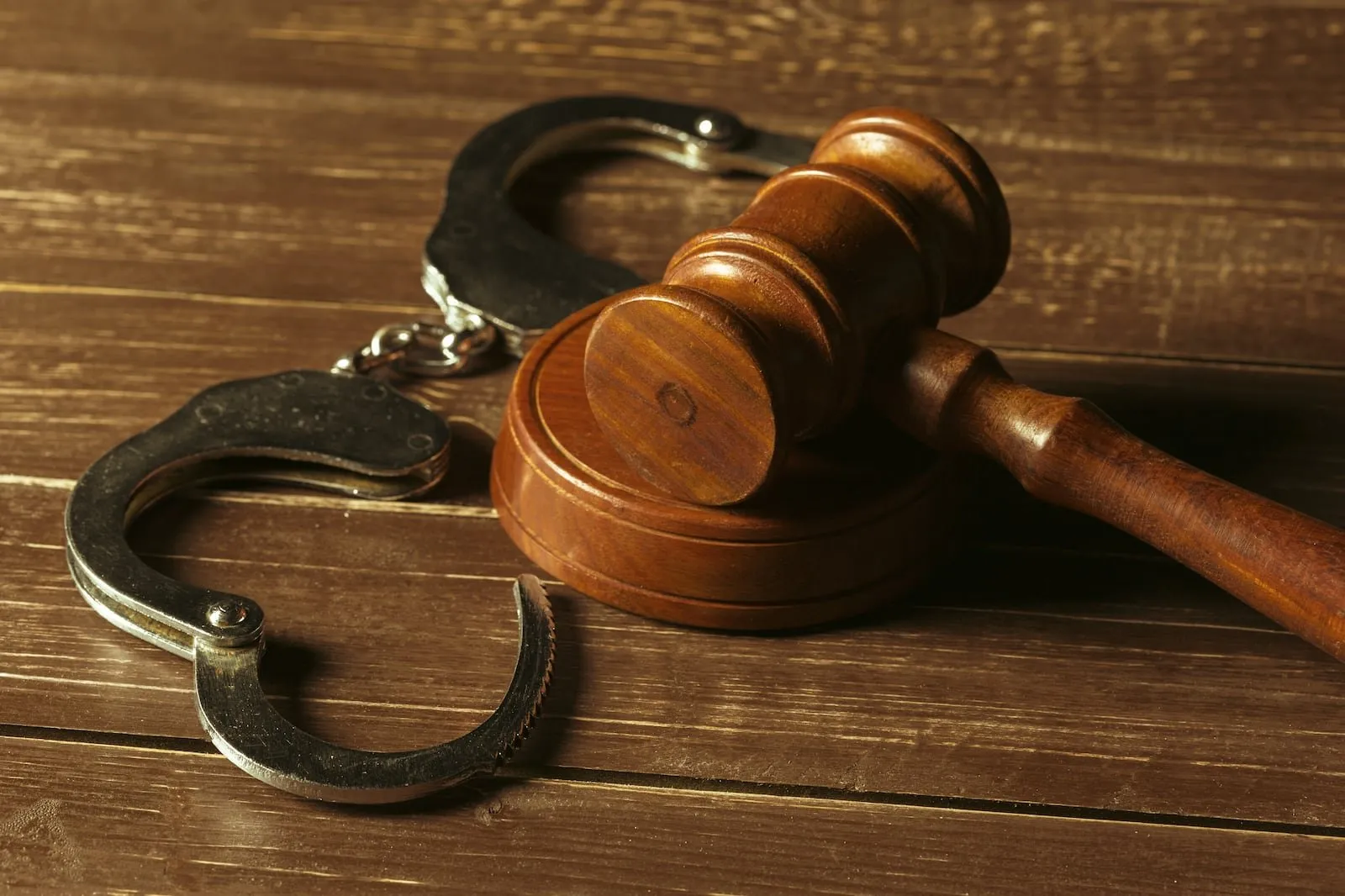 CCJ da Câmara aprova PEC que reduz a maioridade penal para 16 anos