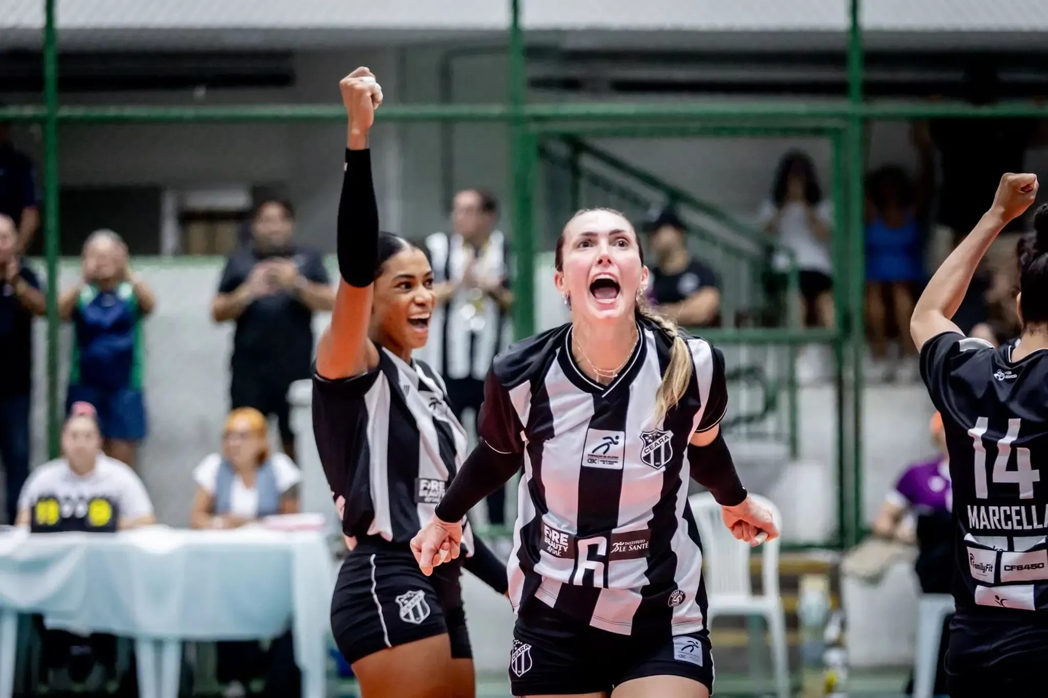 Ceará Brilha na Superliga B: Virada Heróica Garante Importante Vitória no Vôlei Feminino