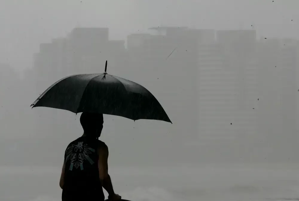 Ceará Sob Alerta Máximo: Chuvas Intensas e Ventos Fortes Previstos Até Sábado