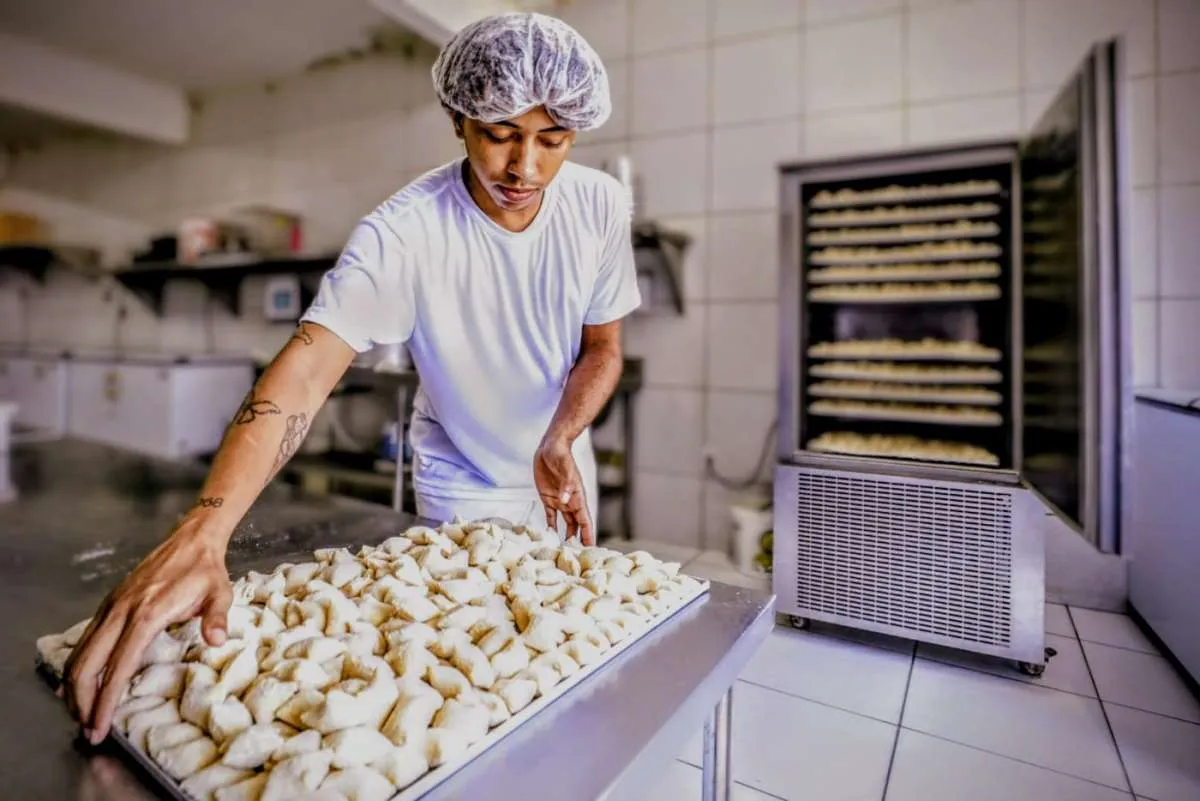 Ceará impulsiona economia: mais de 6 mil empregos criados em março