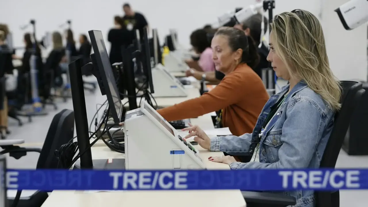Ceará registra mais de 100 ocorrências e 40 trocas de urnas
