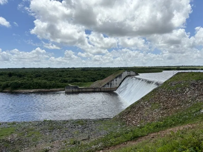 Ceará tem reservatórios acima de 50%, mas alerta hídrico persiste em regiões críticas