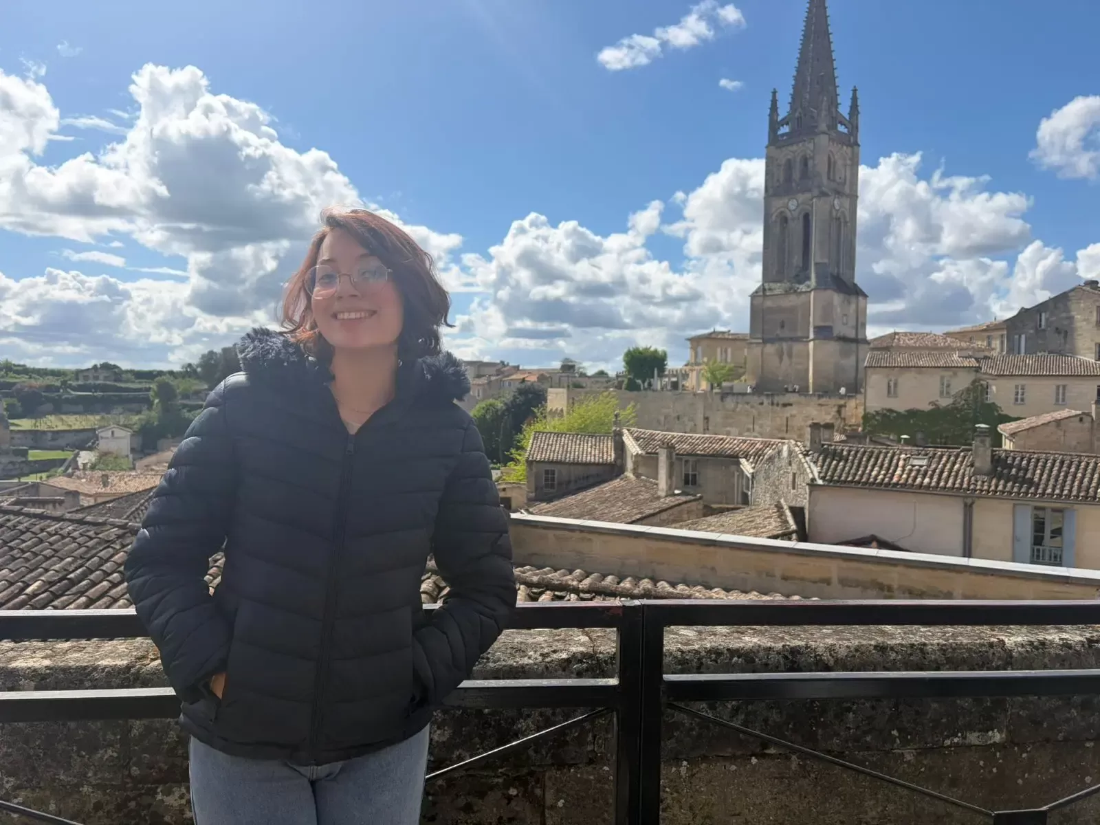 Cearense Júlia Leguiza Conquista Ouro Inédito em Olimpíada de Matemática na Europa