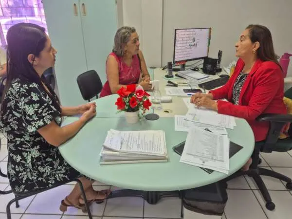 CEE realiza centenas de atendimentos sobre vida escolar