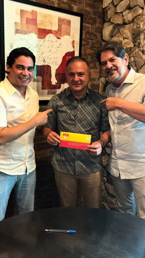 Cid Gomes realinha forças políticas e migra aliados do PDT para o PSB no Ceará