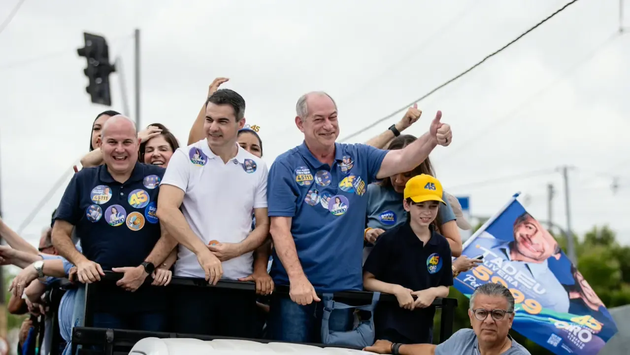 Ciro encerra campanha em Fortaleza e propõe novo projeto social