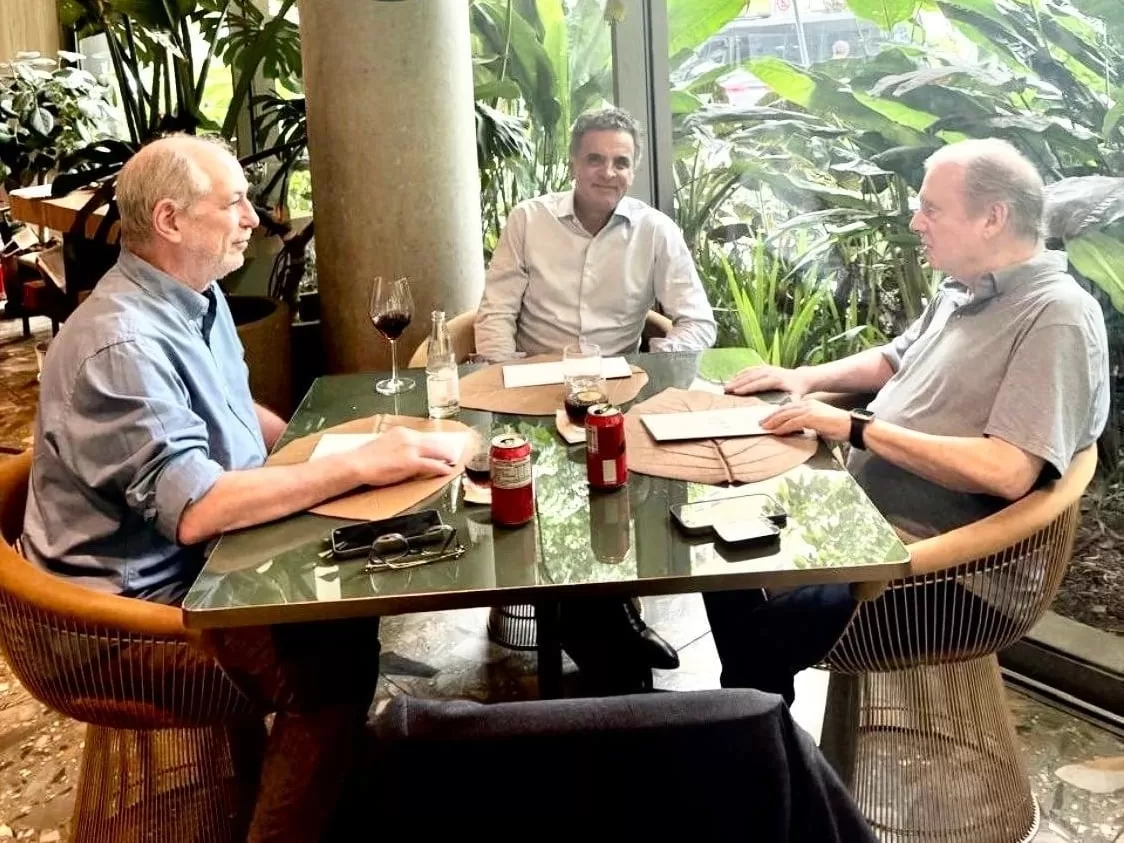 Ciro Gomes mantém mistério sobre 2026: Ceará ou Planalto?