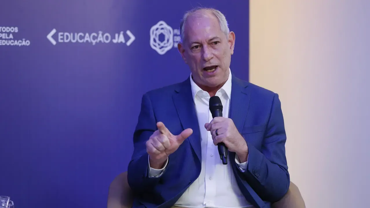Ciro propõe transição para reduzir temporários no Ceará