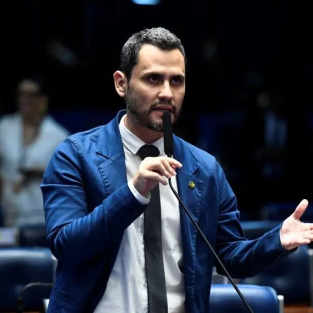Cleitinho lidera pesquisa para Governo de Minas Gerais