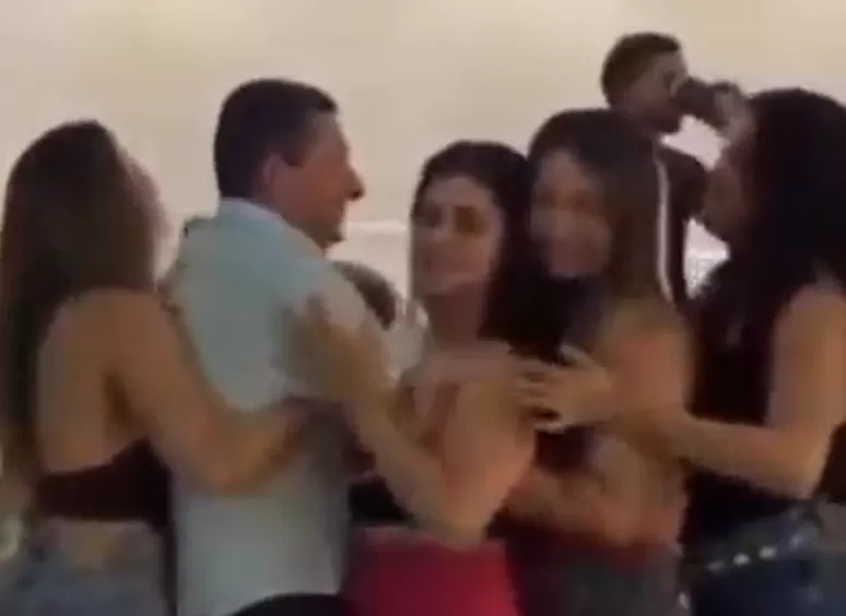 Condenado por Estupro, Ex-Prefeito Aparece Livre em Vídeo Gerando Indignação Pública