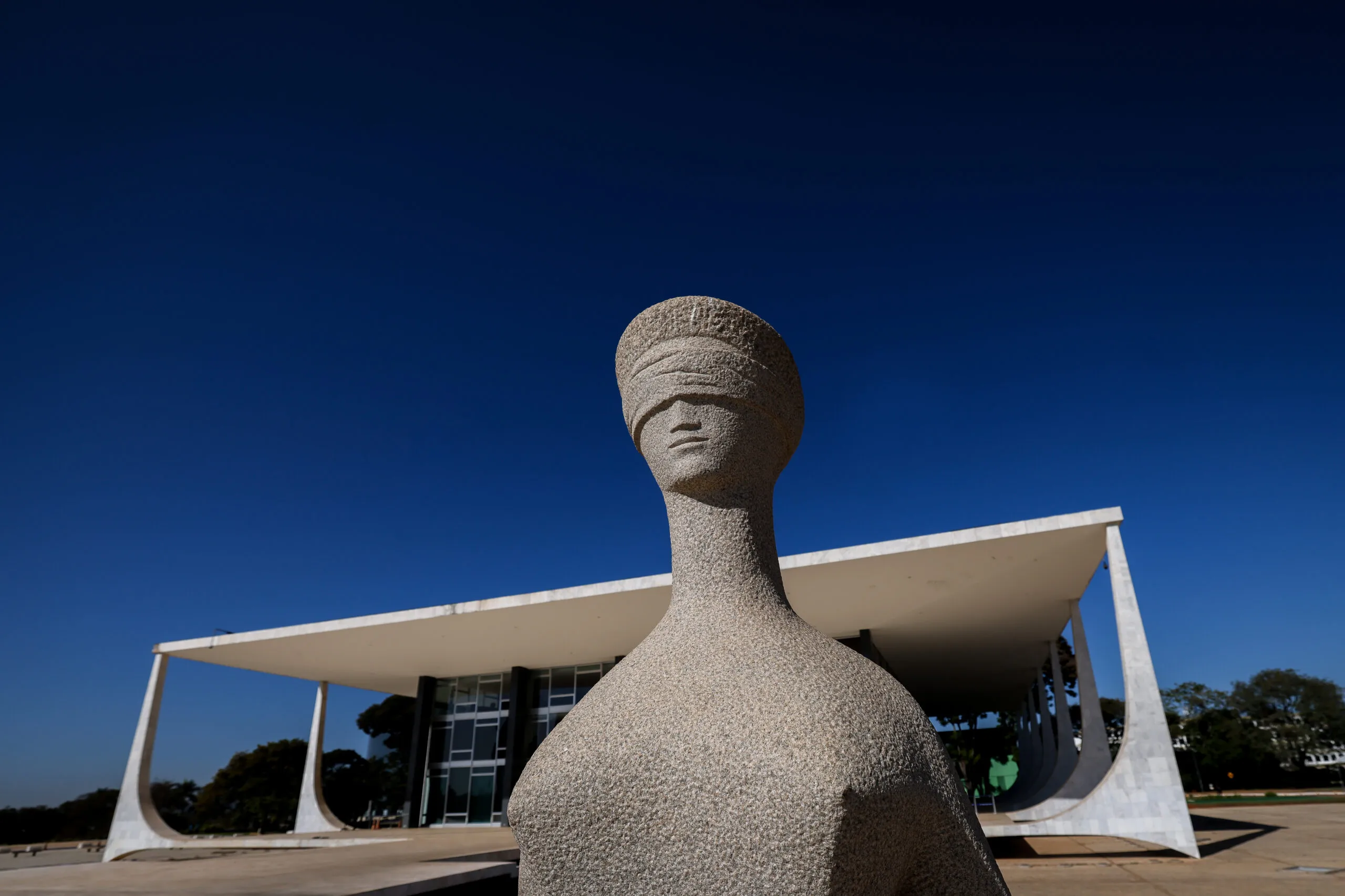 Congresso e Judiciário retomam atividades com pautas de impacto