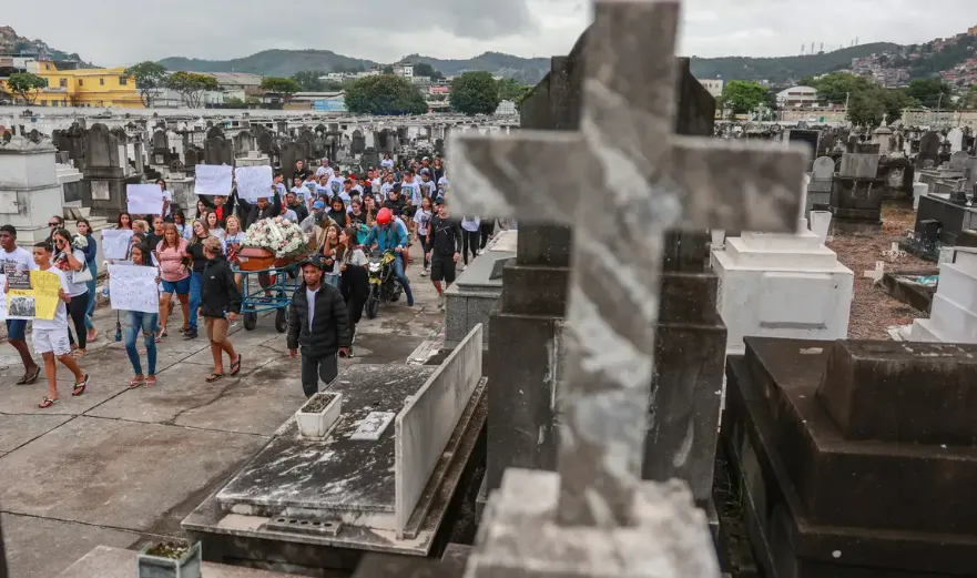 Custos Funerários em Debate Após Casos de Inadimplência no Ceará