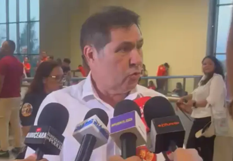 De Assis Diniz elogia Gabriella Aguiar para vice