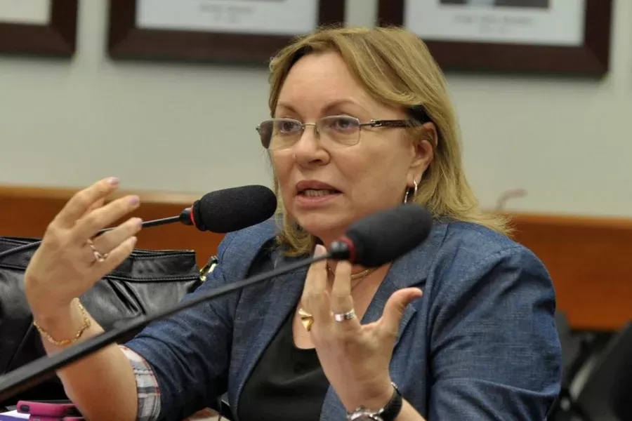 Deputada Gorete Pereira sob investigação: Tornozeleira eletrônica e futuro político incerto