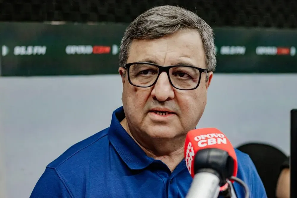 Deputado cearense propõe PEC com mandato de 10 anos no STF