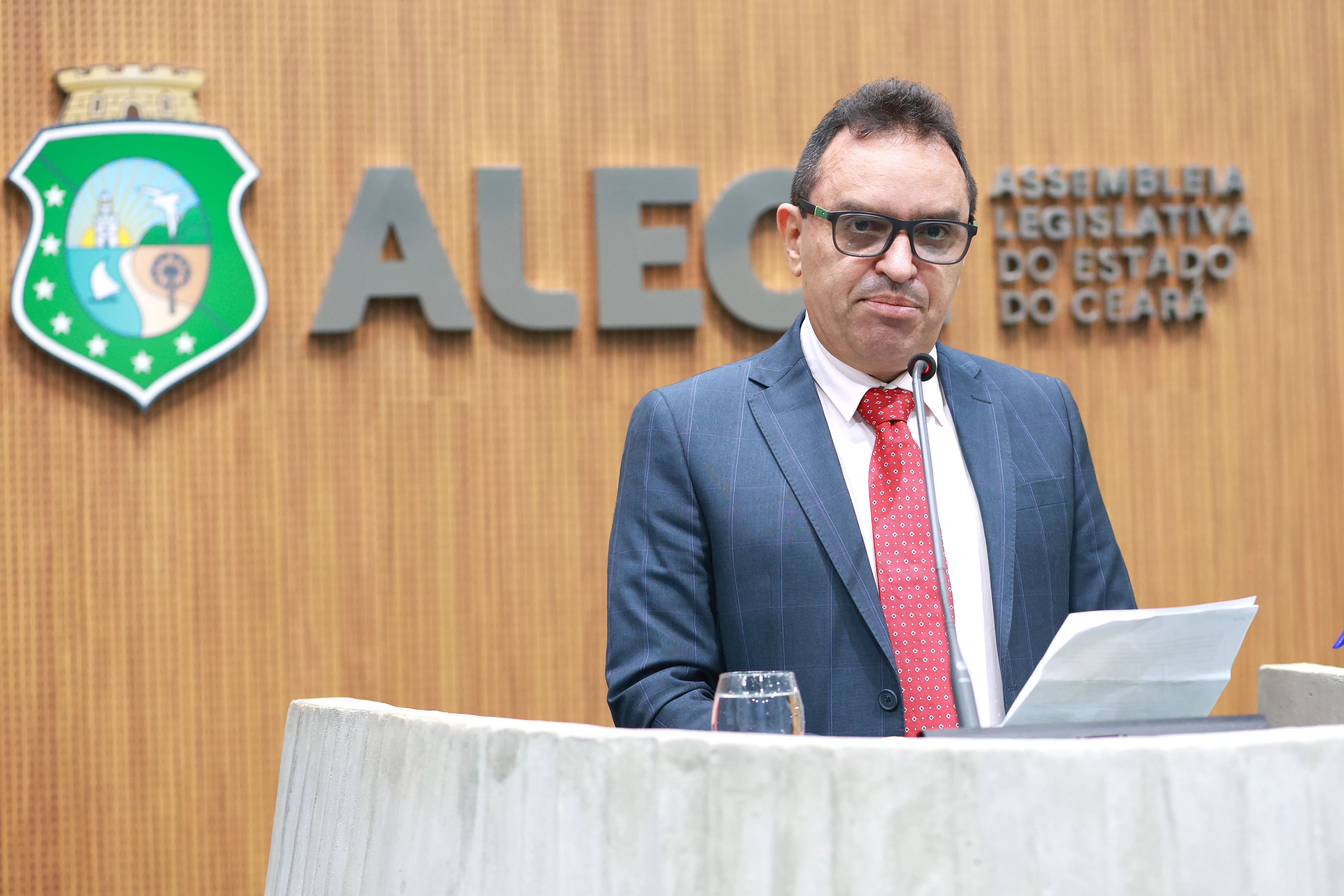 Deputado Suplente do PT é Detido por Suspeita de Importunação Sexual no Ceará