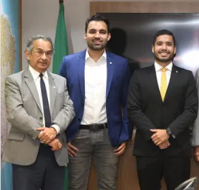 Deputados do PL do Ceará avaliam crise de Flávio Bolsonaro