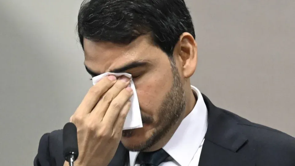 Derrota no Senado: Guimarães cobra explicações sobre rejeição de indicado de Lula para o STF