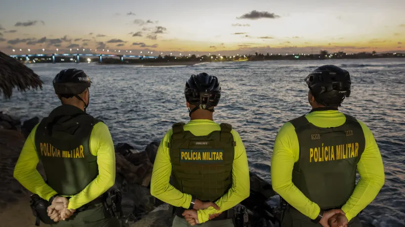 Discussão na Beira-Mar termina em polícia por racismo