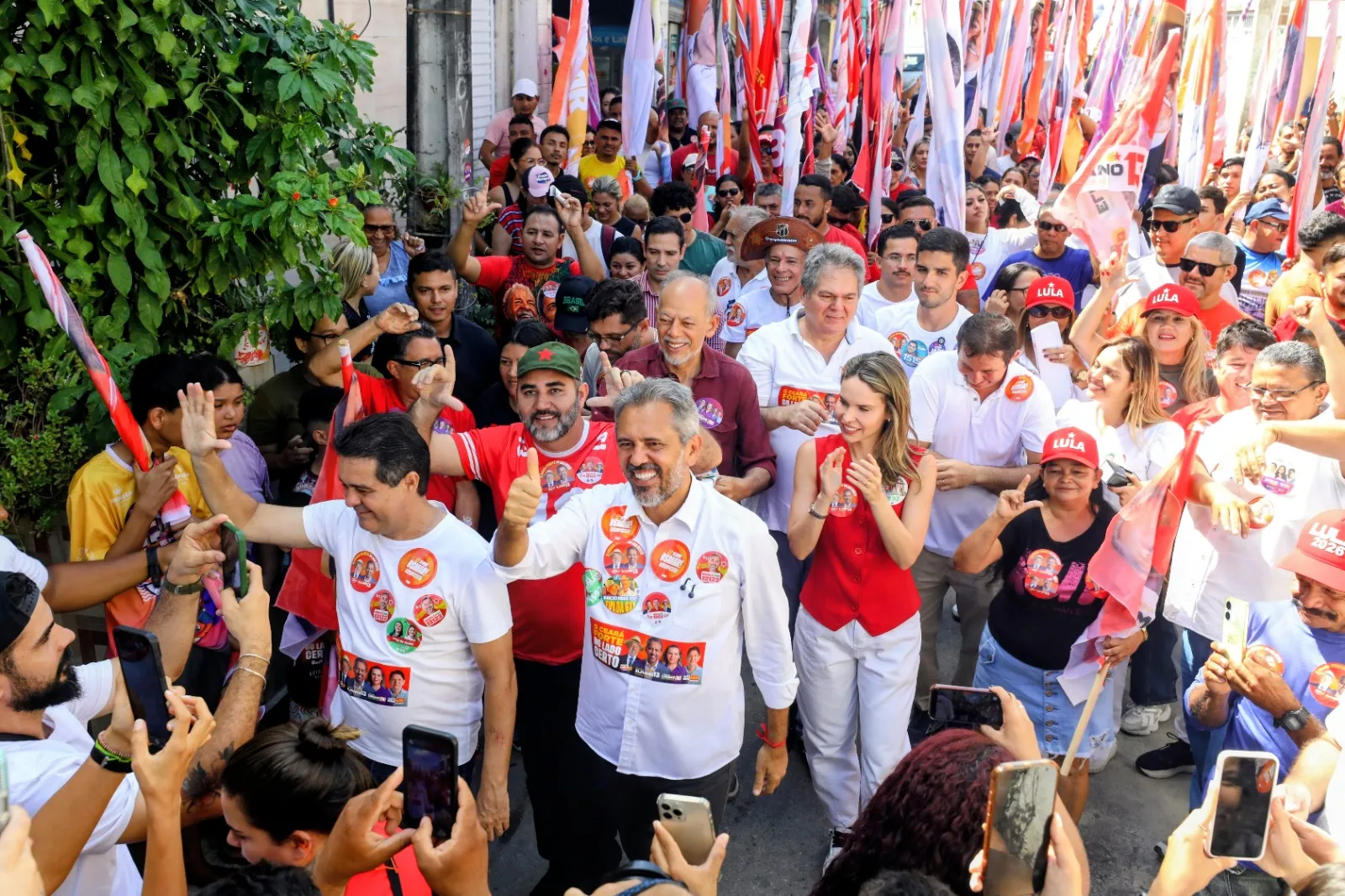 Elmano de Freitas intensifica campanha em Fortaleza