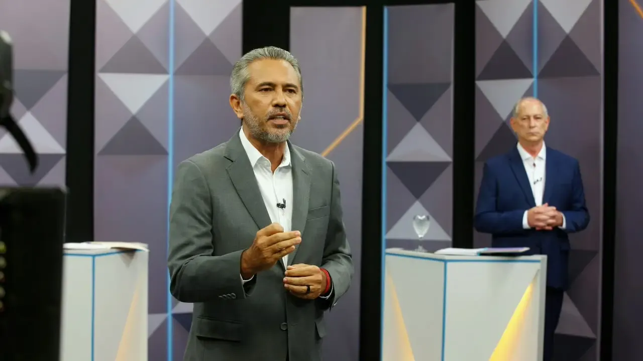 Elmano propõe transporte gratuito em Fortaleza e Ciro rebate