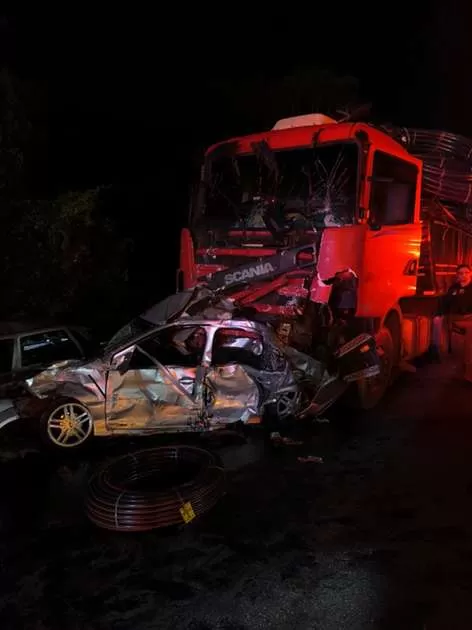 Engavetamento fatal na BR-101 em Santa Catarina deixa um morto e cinco feridos