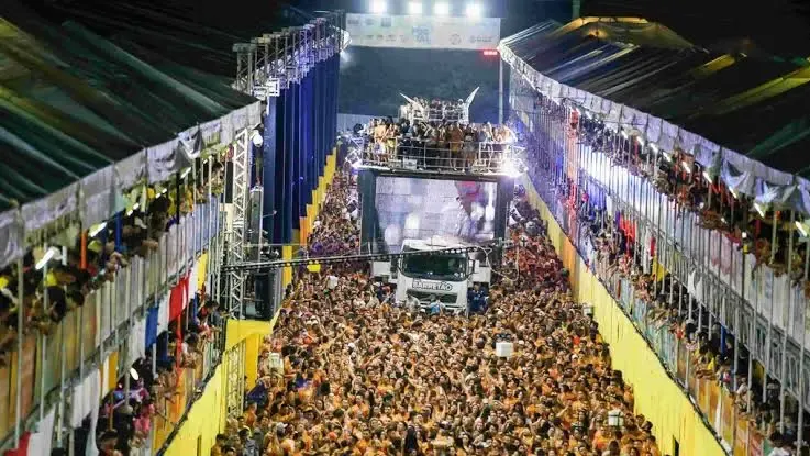 Entrega de abadás para o Fortal 2026 já começou