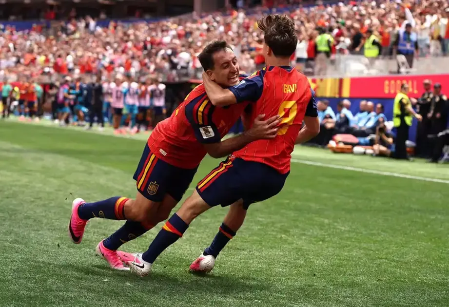 Espanha é campeã do mundo após 16 anos
