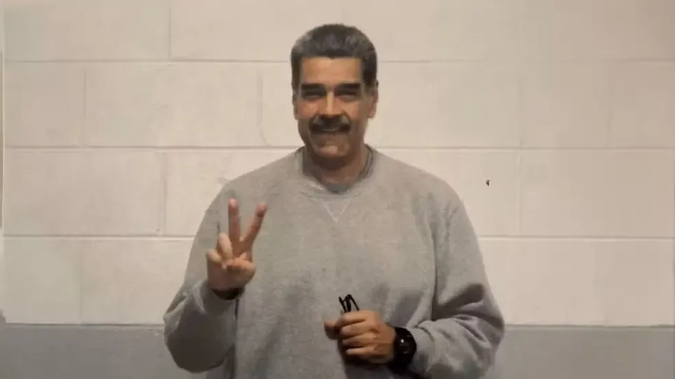 Ex-presidente da Venezuela Maduro publica fotos da prisão