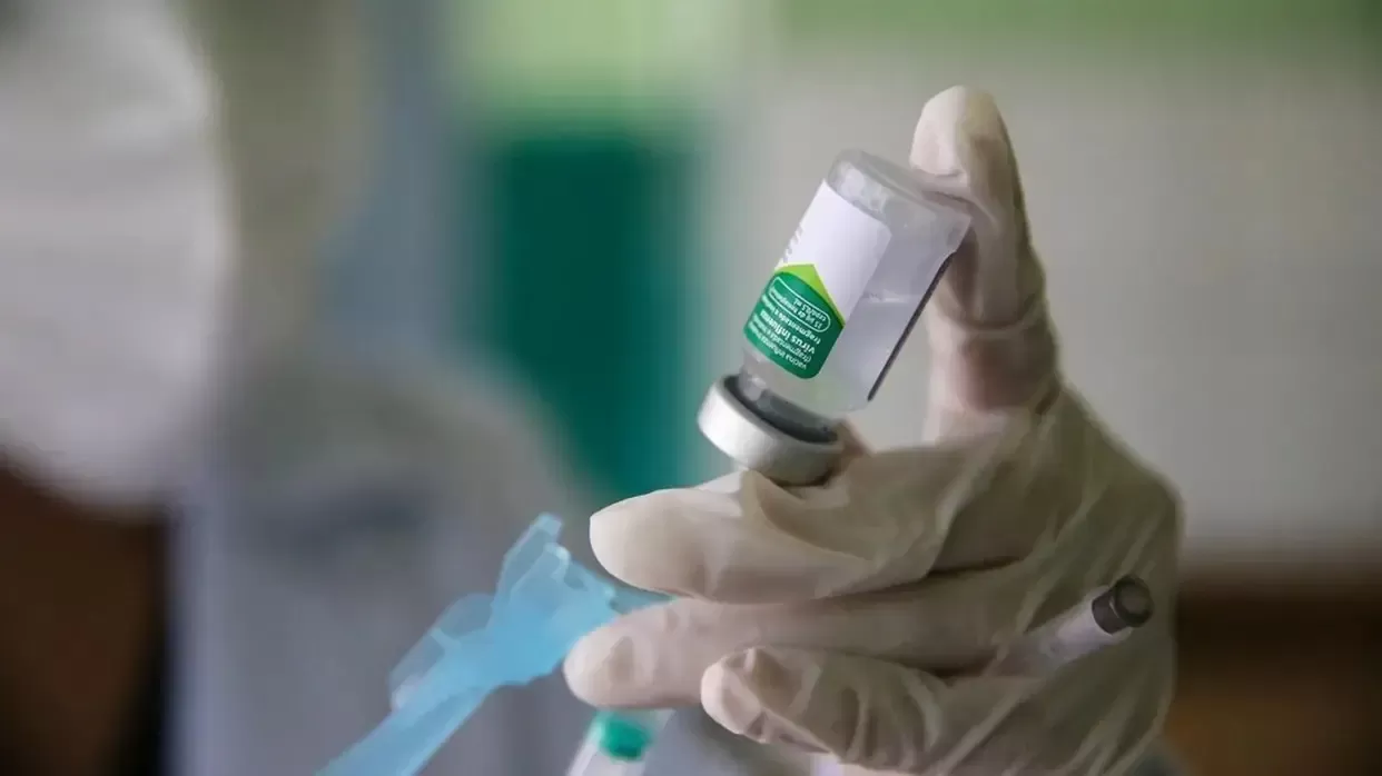 Fortaleza antecipa vacinação contra gripe com 134 postos e shoppings abertos