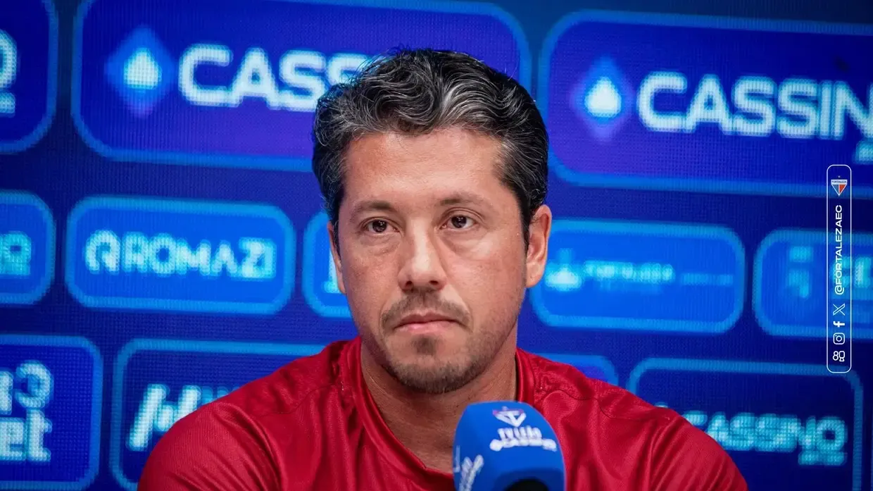 Fortaleza anuncia saída do técnico Thiago Carpini