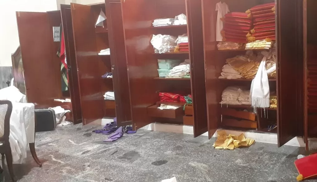 Fortaleza em Alerta: Onda de Vandalismo Atinge Templos e Patrimônio Histórico