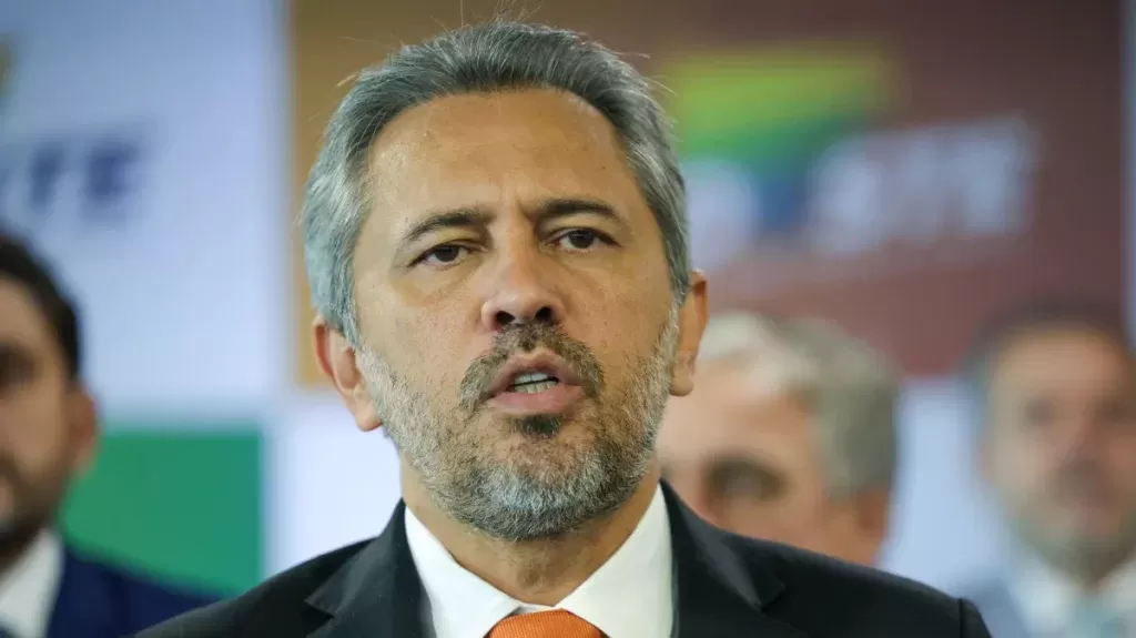 Fortes chuvas causam mortes e desastres no Ceará; Governo anuncia ação imediata