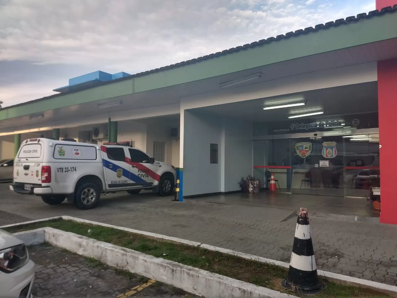 Gerente é presa no AM por desviar mais de R$ 500 mil de empresa de saúde