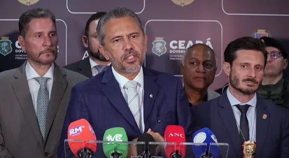 Governador Elmano critica medida dos EUA sobre facções