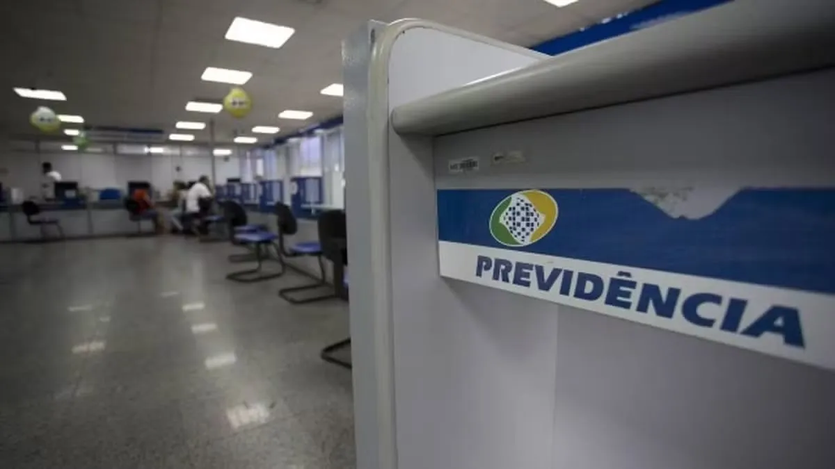 Governo adia pente-fino no BPC para reduzir fila do INSS