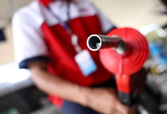 Governo prorroga subsídio ao diesel por mais trinta dias