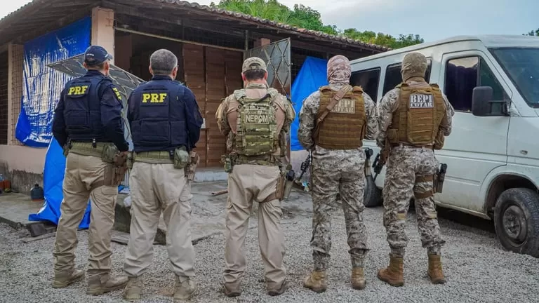 Grande Fortaleza: Megaoperação desmantela esquema de contrabando e apreende 1,4 milhão de cigarros