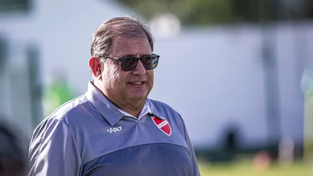 Guto Ferreira avalia Ceará na Série B após vitória do Vila Nova